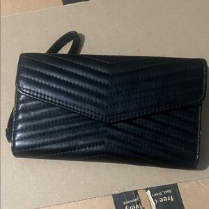 Elegant Black Quilted Women's Bag